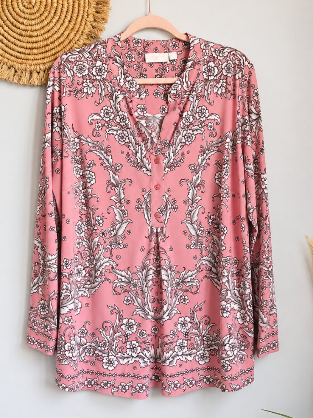 Belle by Kim Gravel Pink Paisley Split Neck Jersey Knit Henley Blouse SZ 1X Chic